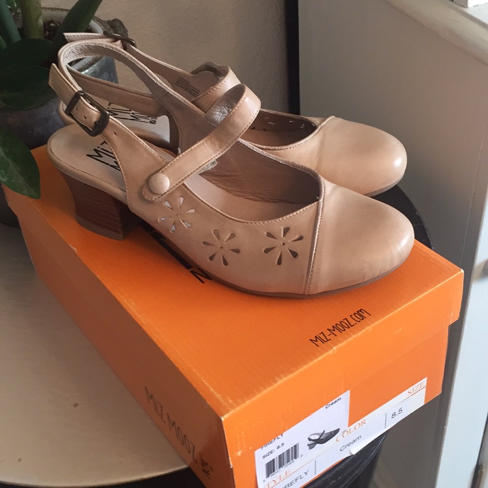 Miz Mooz FireFly Vintage Look Shoes, 8.5